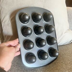 New Wilton 12 Cavity Cake Pop Pan